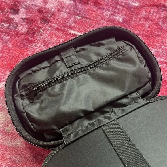 NFINITY Royal Blue Makeup Case - Picture 5 of 7